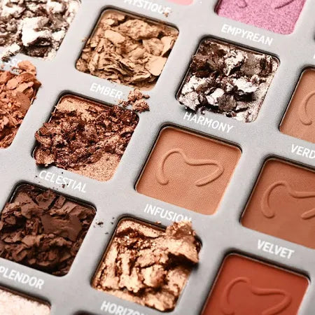 Makezmia Erotica Eyeshadow Palette 65 g